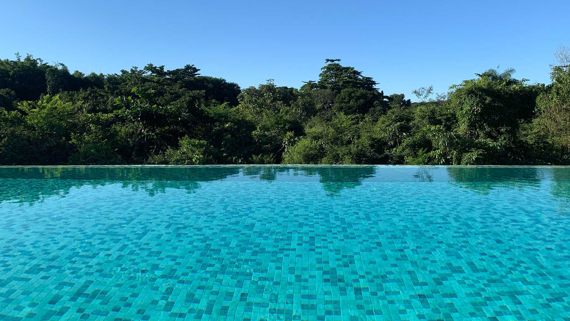 Beckentypen: Infinitypool